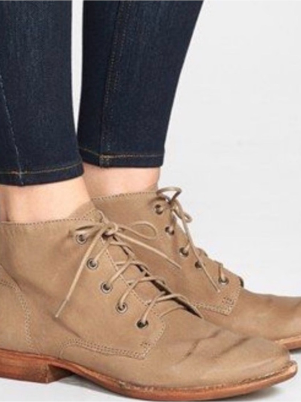 Sam Edelman Womens Taupe Suede Lace-Up Ankle Boots - Picture 4 of 8